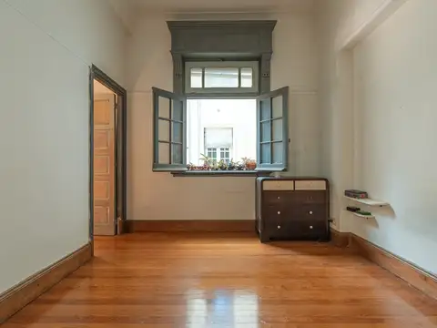 Depto Tipo Casa en Venta 41 años