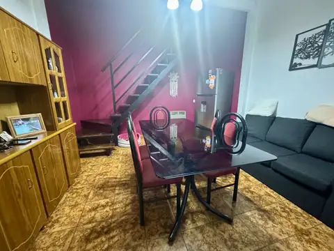 Depto Tipo Casa en Venta 45 años