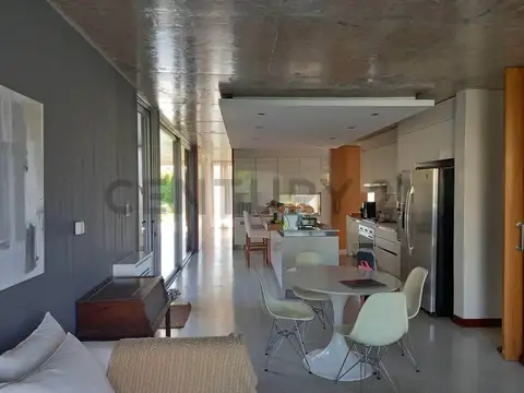 Casa en Alquiler al Norte