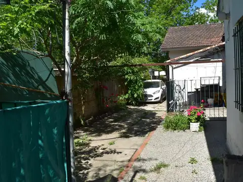 Maipu 142