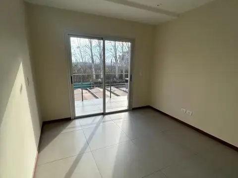 Departamento en Alquiler con 2 cocheras