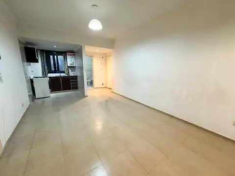 Departamento en Alquiler en Floresta, $ 450.000