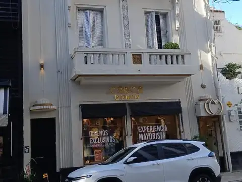 PLANTA ALTA ESTILO SEÑORIAL. ROCA 877 APTA PROFESIONALES