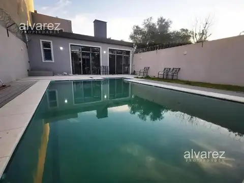 Casa venta 5 ambientes Ituzaingó Norte