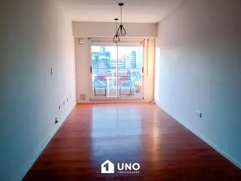 Cerrito y Maipu - Dpto de 2 Dormitorios Externo. 