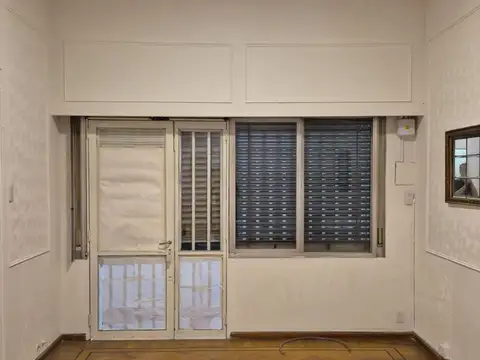 Local en Alquiler Via Pública