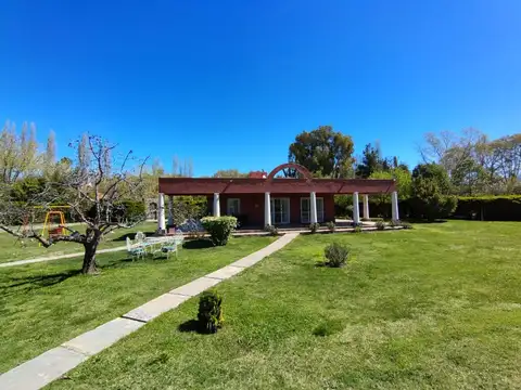 Casa 4 ambientes con 3 baños