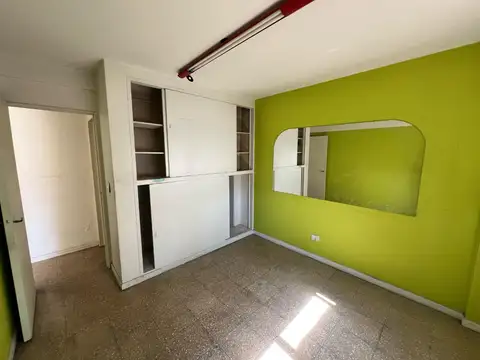 Almirante Guillermo Brown 600, Piso 1