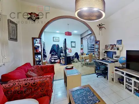 Casa 4 ambientes con 2 baños