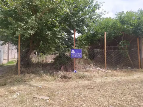  2 lotes de 10 x 50m c/u más Casa a refaccionar en Merlo