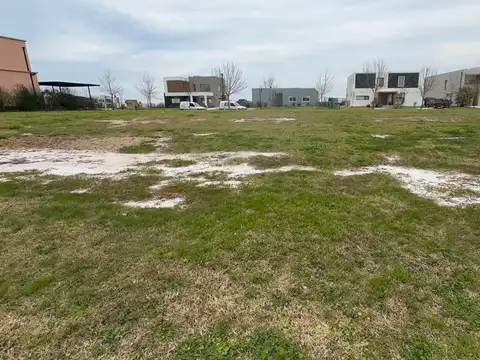 Lote En Venta En Barrio El Naudir Ruta 25