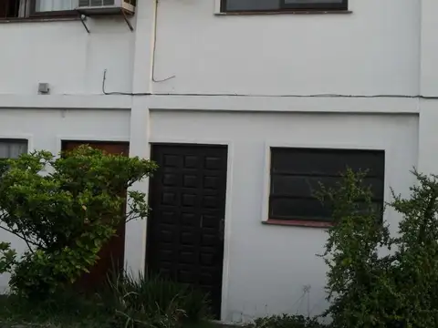 Depto Tipo Casa en Venta en Remedios de Escalada, USD 40.000