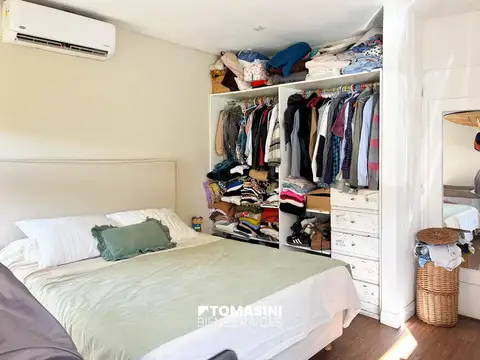 LOS ACANTILADOS-CASA 2 AMBIENTES CON PARQUE Y QUINCHO