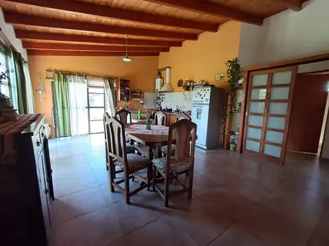 IMPECABLE - LUMINOSA Y CON PILETA -A 5K DE ALTA GRACIA  