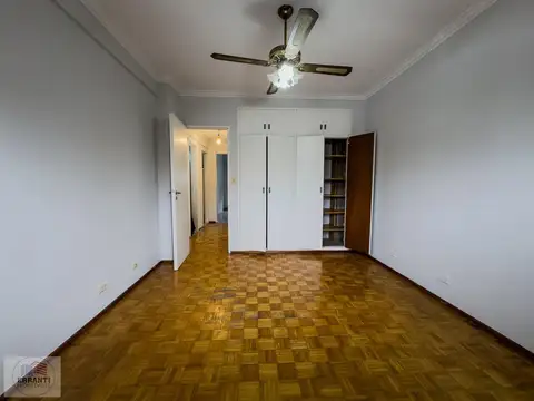 Departamento 4 ambientes con 3 baños