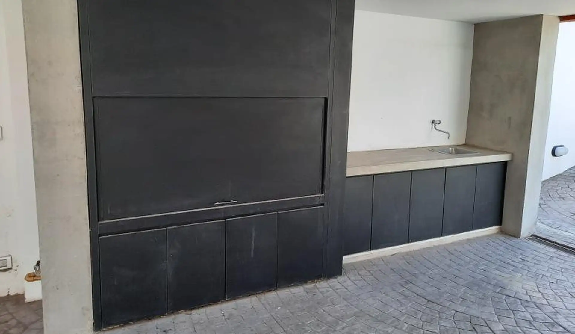 Casa estilo moderno en Los Troncos. TOUR VIRTUAL