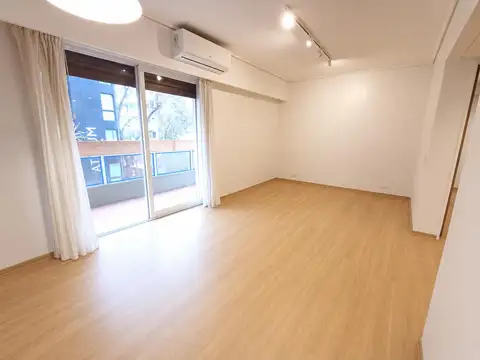 Departamento en  venta 3 amb   dependencia mas cochera y baulera. HERMOSA ESQUINA