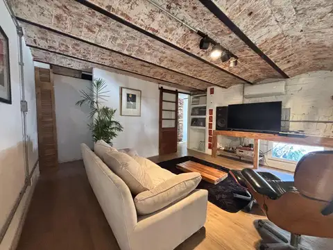 Depto Tipo Casa en Venta en Centro, USD 155.000