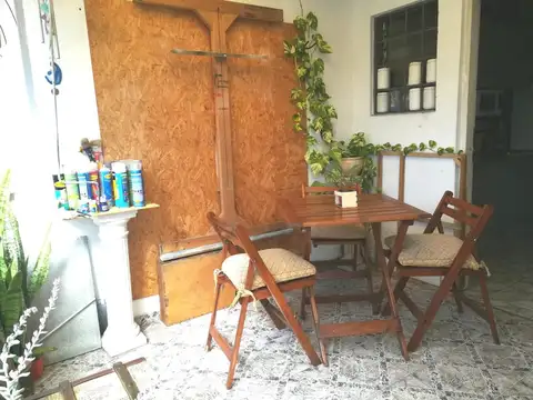 DUPLEX TIPO DEPARTAMENTO 1°PISO AL FTE