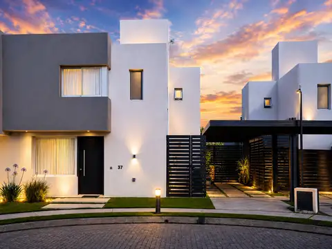 DÚPLEX EN VENTA EN ROSSEN – VALLE ESCONDIDO | 3 DORM + GRAN JARDÍN