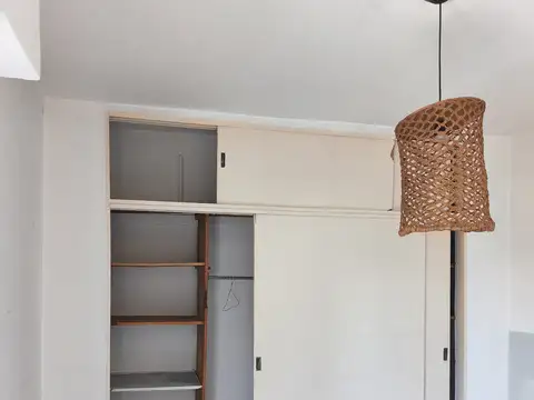 DEPARTAMENTO 2 AMBIENTES SIN EXPENSAS. ALSINA 172 PISO 12º AVELLANEDA CENTRO