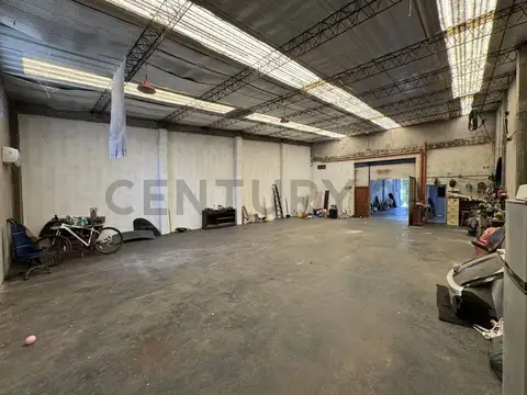 Galpon en Venta 10  mts Frente