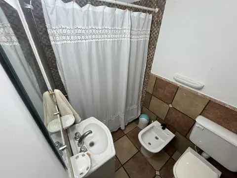 Venta casa 3 amb con pileta Manuel Alberti