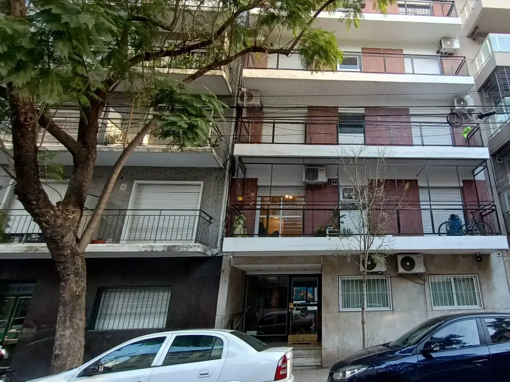 José Andrés Pacheco de Melo al 2700