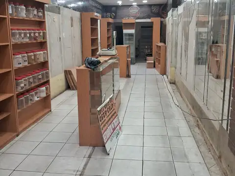 FOCO COMERCIAL - AV CABILDO AL LADO DE COTO