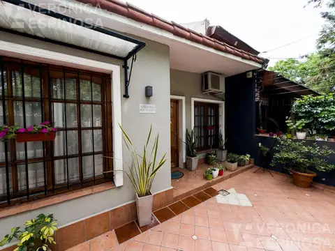 Casa de cuatro ambientes en venta, Ciudad Evita