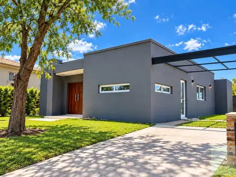 Casa En Venta, Barrio San Sebastian Área 1, A Estrenar  