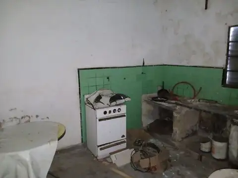 Casa 4 ambientes con 1 baño