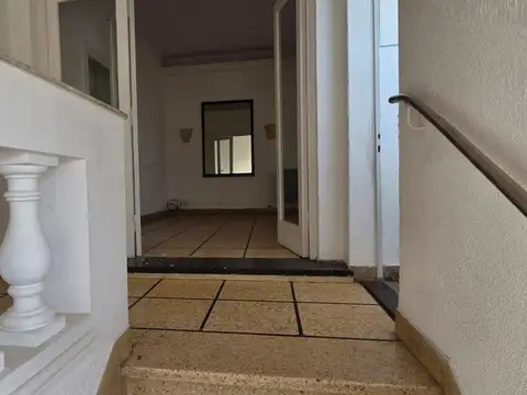 Depto Tipo Casa en Alquiler de 3 ambientes