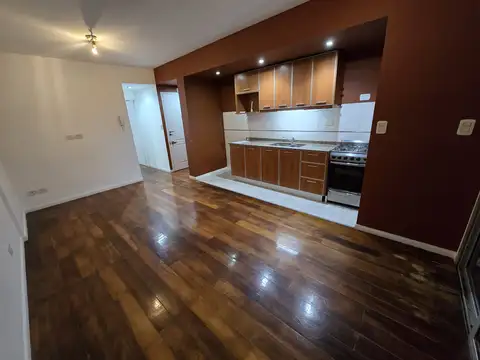 Machaint 3500, Piso 1