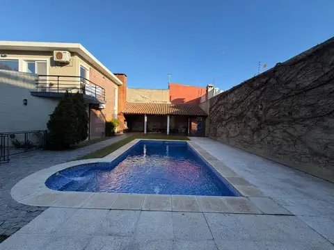 PH 6 Ambientes estilo Casa| Condominio Premium | APTO CREDITO  | Pileta, Parrilla, Cochera Cub