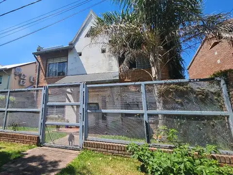 CASA - 3 DORMITORIOS - PILETA - SANTA FE 8100 - FISHERTON - ROSARIO