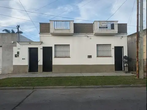 Venta Ph/depto Monoambiente Al Frente en Berazategui