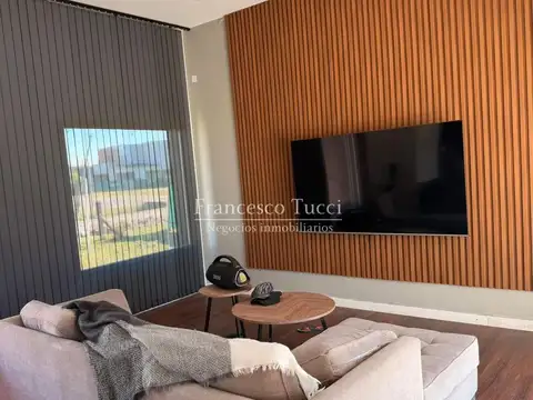 Casa en Venta en Los Juncos, USD 240.000