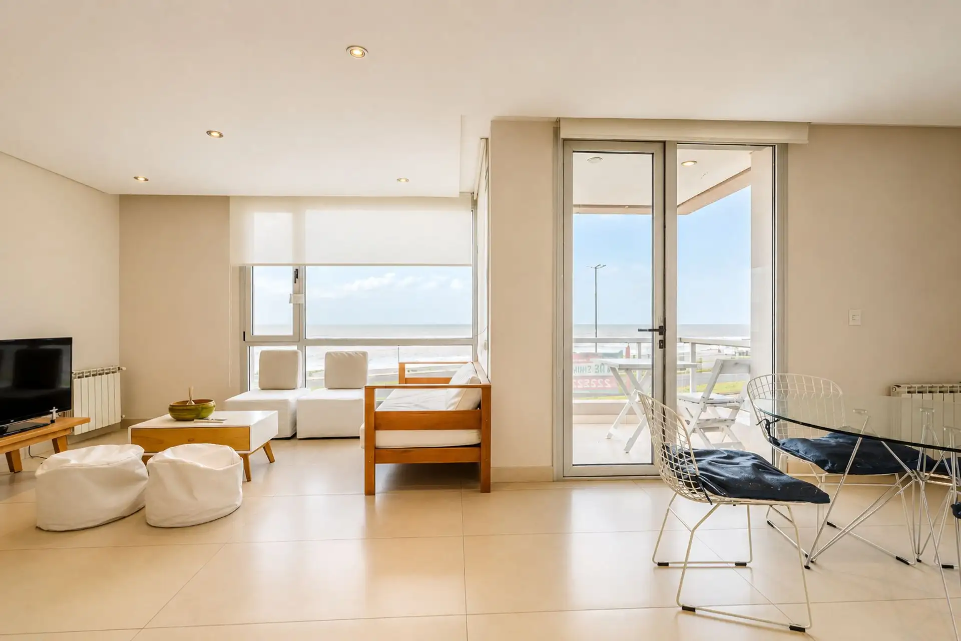 VENTA SEMIPISO 3 AMBIENTES FRENTE MAR CONSTITUCION