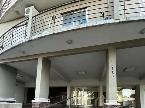 Muñoz 1000, Piso 4