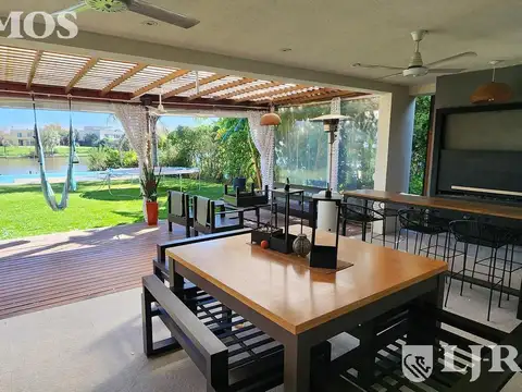 Casa en Alquiler en Villanueva, USD 3.600
