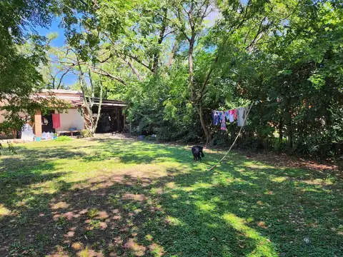 VENDO CASA QUINTA EN EZEIZA.