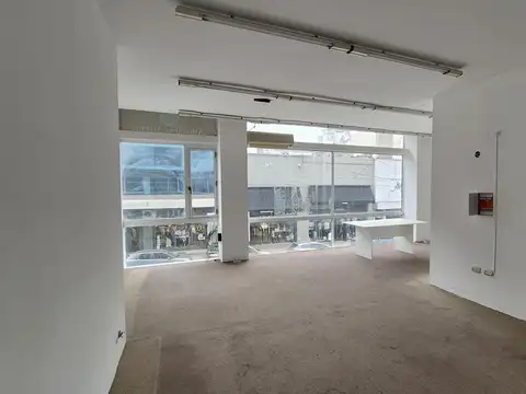 Oficina Monoambiente con 2 baños