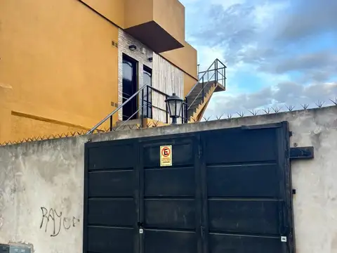 Depto Tipo Casa en Alquiler de 1 dormitorio