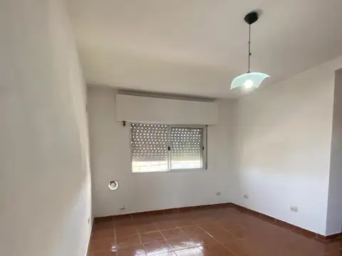 Depto Tipo Casa en Alquiler en Merlo, $ 480.000