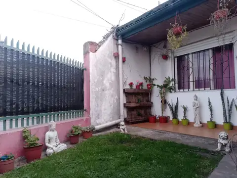 Casa en Venta en Burzaco, Partido de Almirante Brown