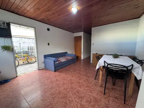 Depto Tipo Casa en Venta en Haedo, USD 59.000
