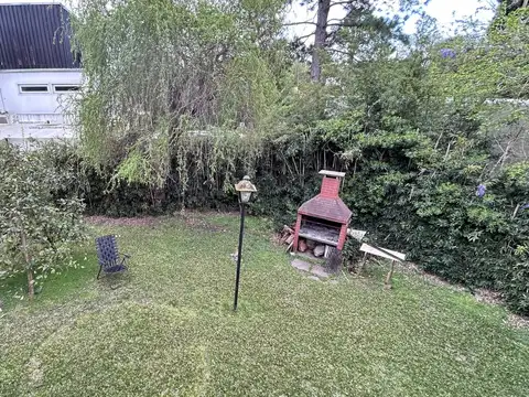 Casa alpina en venta, con 3 dormitorios y gran lote de esquina