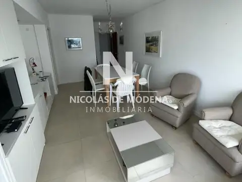 Vende Apartamento en Brava - Punta del Este de 2 dormitorios con excelente vista.