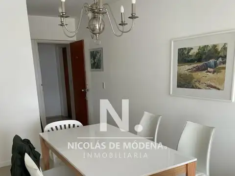 Vende Apartamento en Brava - Punta del Este de 2 dormitorios con excelente vista.